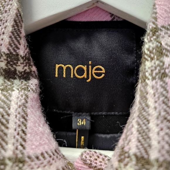 Checked Jacket With Contrasting Necktie In Pink - Picture 2 of 3